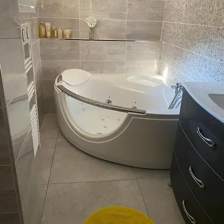 La Petite Villa, A 5 Min A Pied De La Plage Fontsainte لا سيوتا